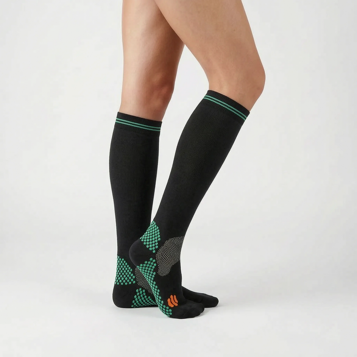 Unisex Knee-High Performance Compression Sports Socks