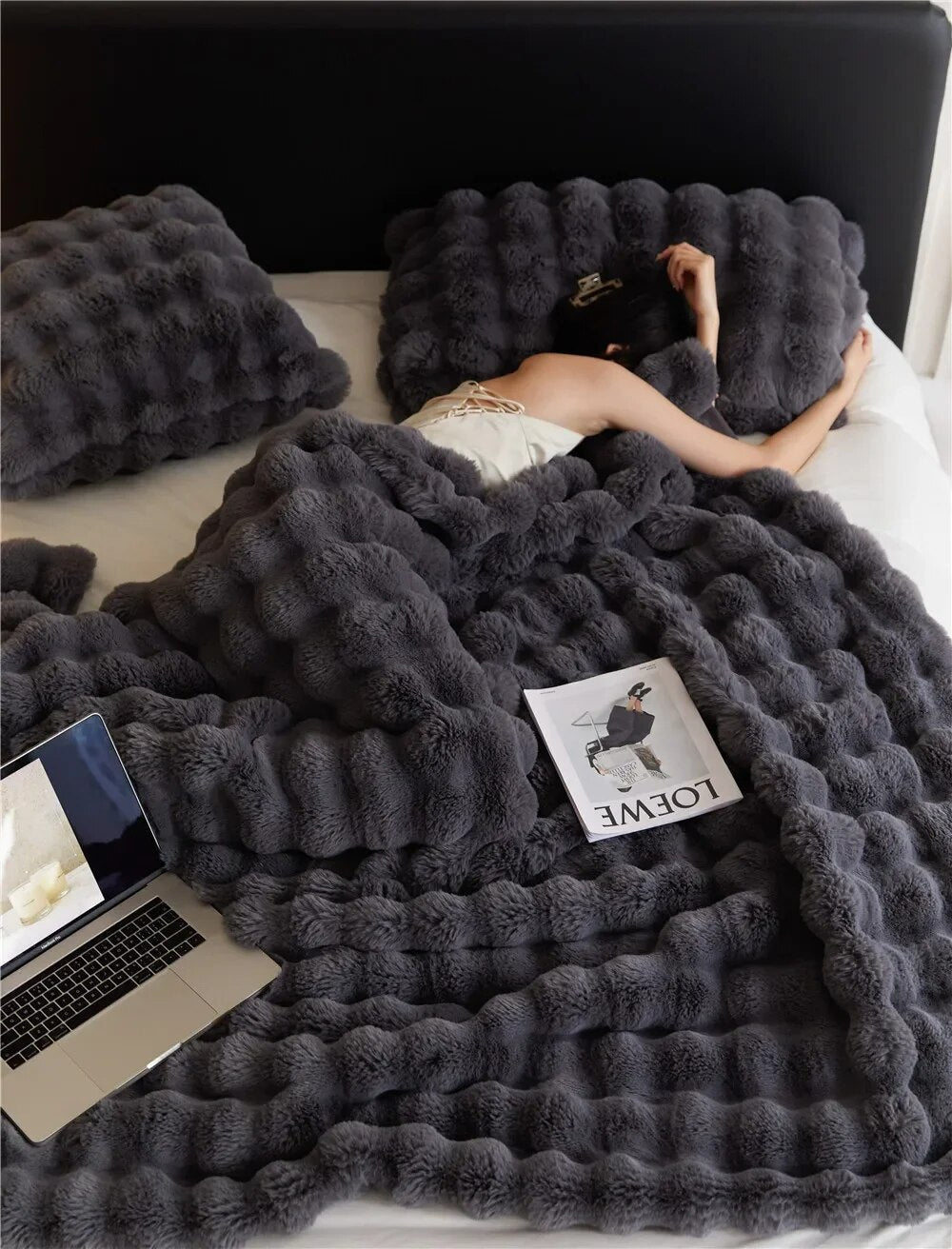 WarmWol Plaid – Ultra-Soft Fleece Blanket, Exceptional Warmth for All Seasons