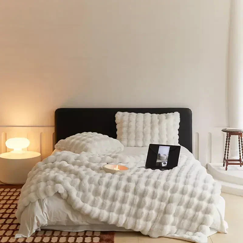 WarmWol Plaid – Ultra-Soft Fleece Blanket, Exceptional Warmth for All Seasons