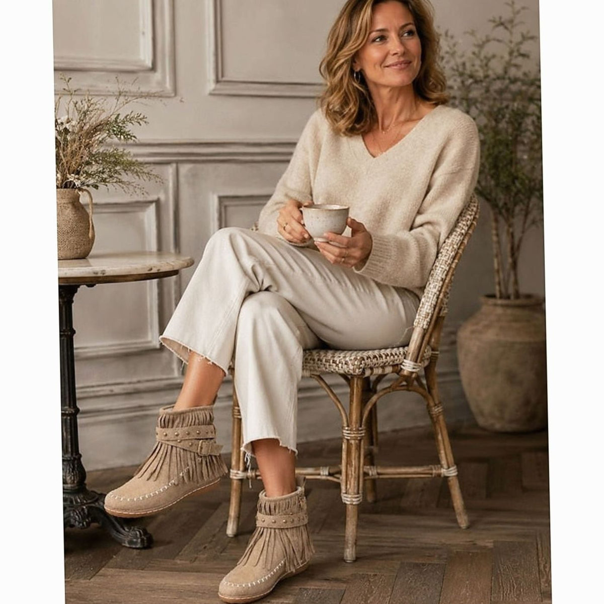 Bottines plates type mocassins pour femme, style bohème, à franges et bride à boucle