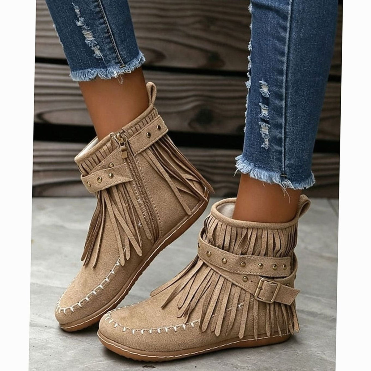 Bottines plates type mocassins pour femme, style bohème, à franges et bride à boucle