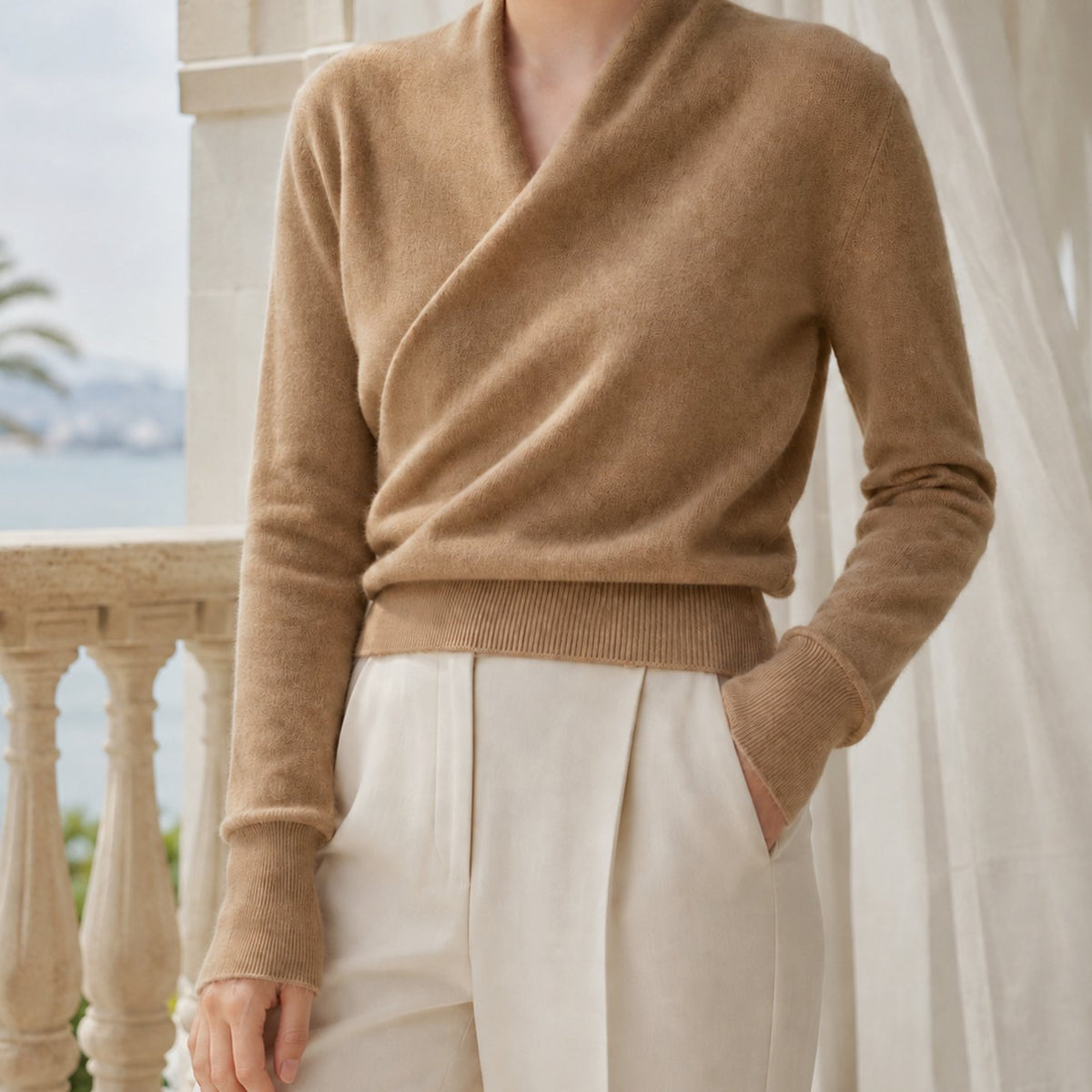 Pull en maille pour femme en mélange de cachemire, à col châle croisé