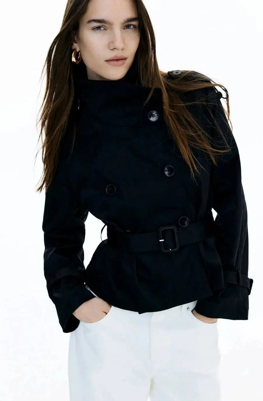 Veste trench courte ceinturée pour femme avec col montant