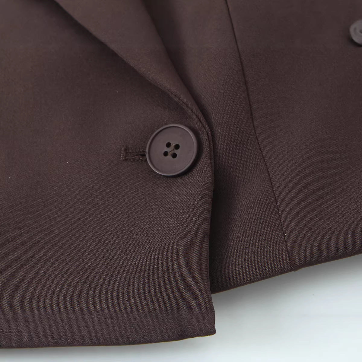 Women's Cropped Blazer with Double-Button Closure and Lapel Collar