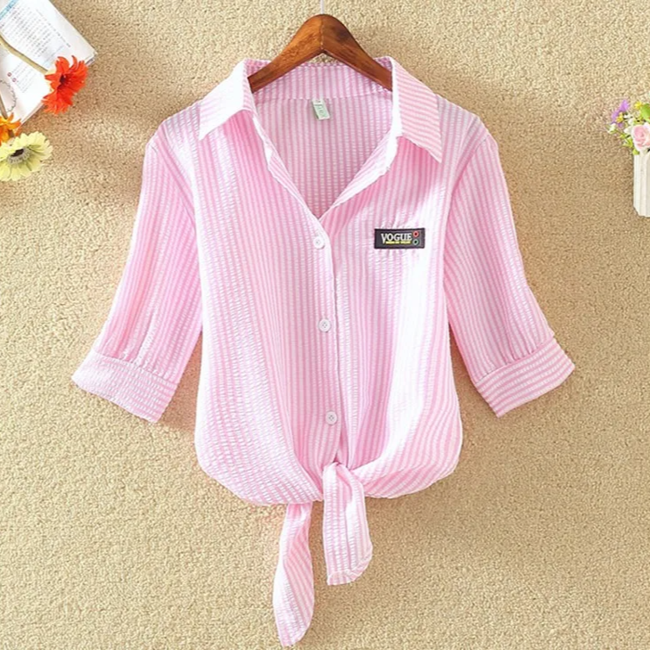 Blouse courte à nouer sur le devant pour femme