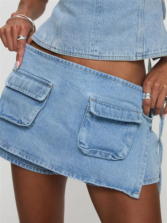 Mini-jupe cargo utilitaire en denim pour femme