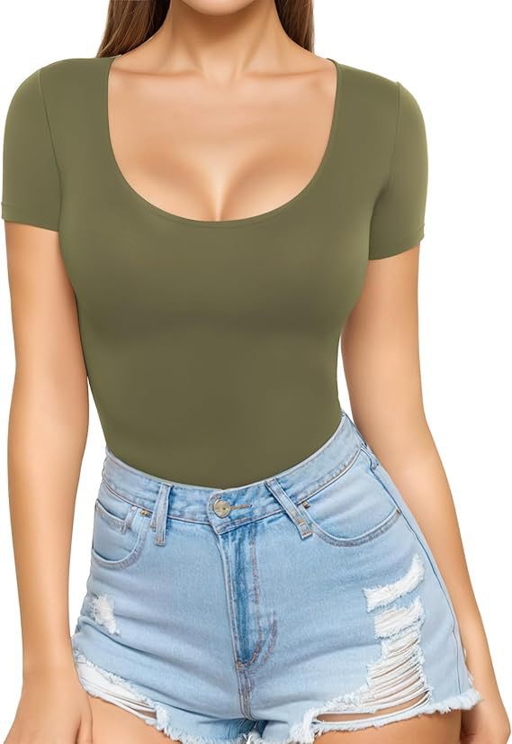 Women's Fitted Short-Sleeve Scoop Neck Bodysuit with Seamless Design