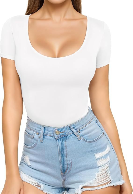 Women's Fitted Short-Sleeve Scoop Neck Bodysuit with Seamless Design