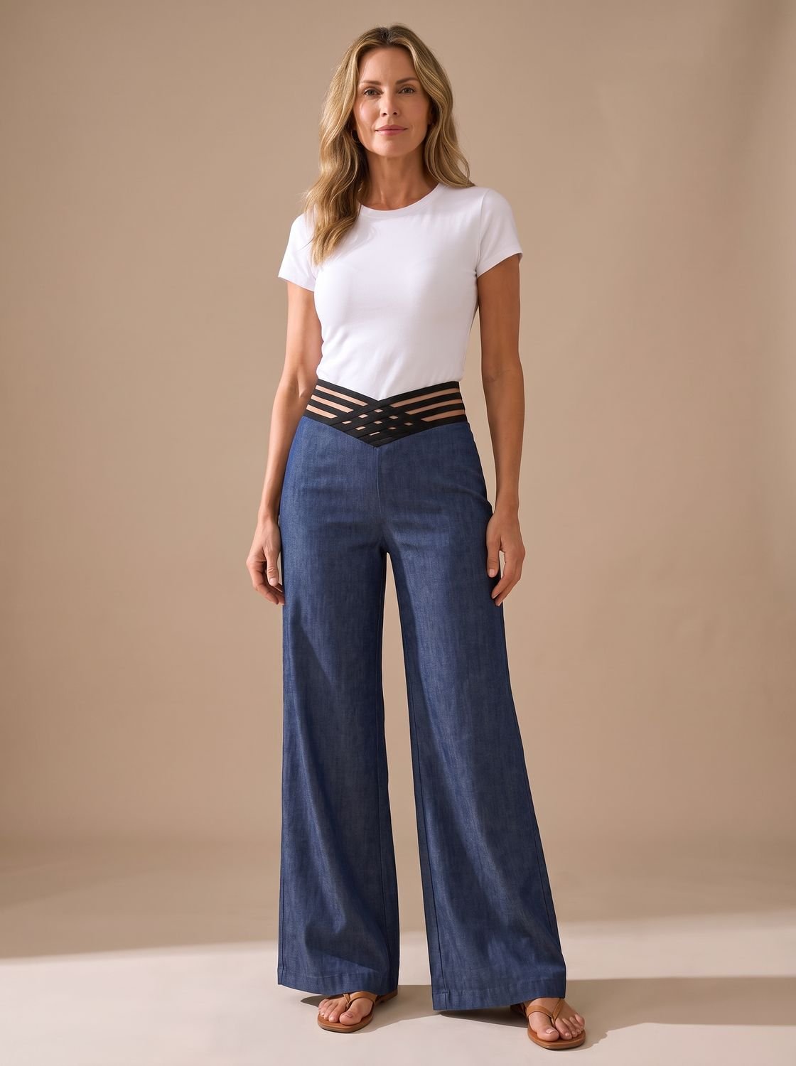 Pantalon large pour femme à taille haute et ceinture croisée