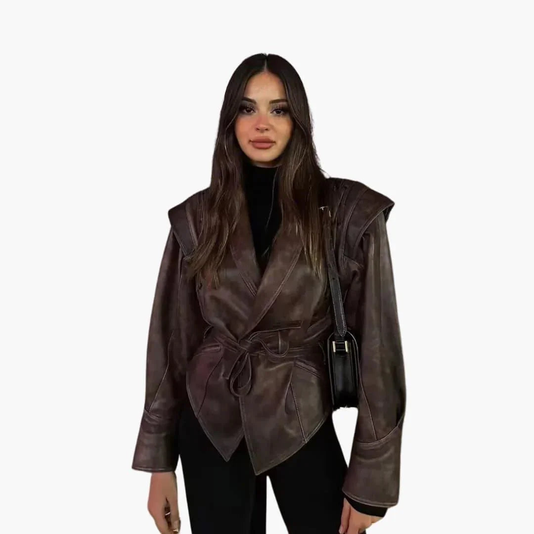 Veste pour femme avec patte de boutonnage