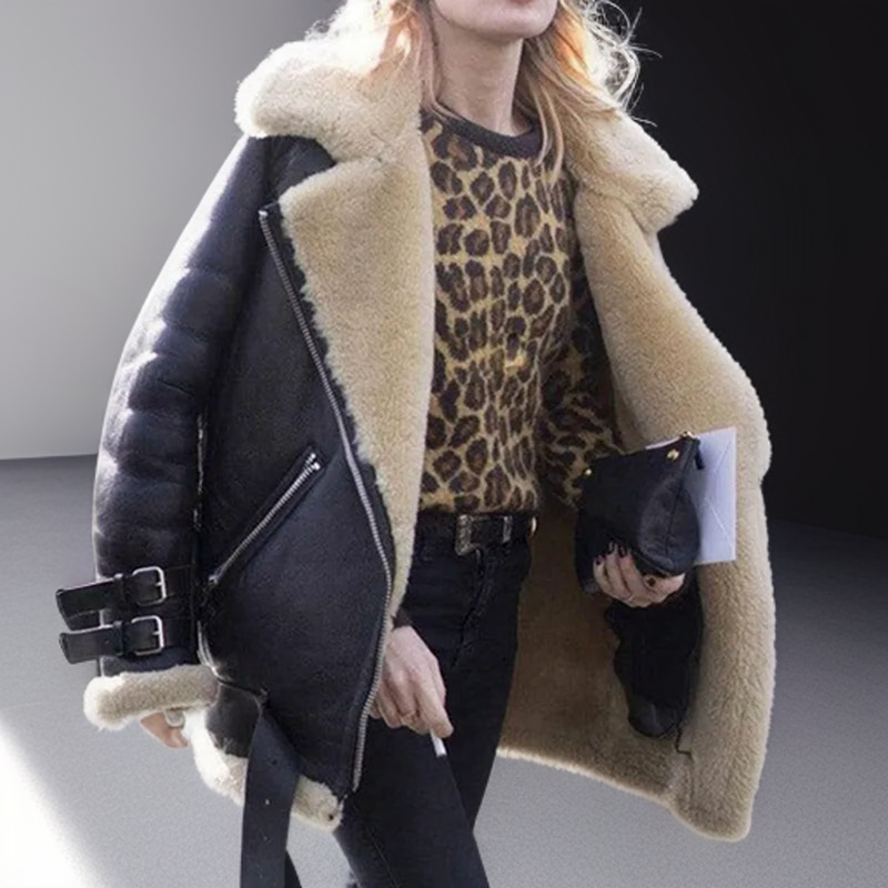 Veste pour femme avec boucles en cuir