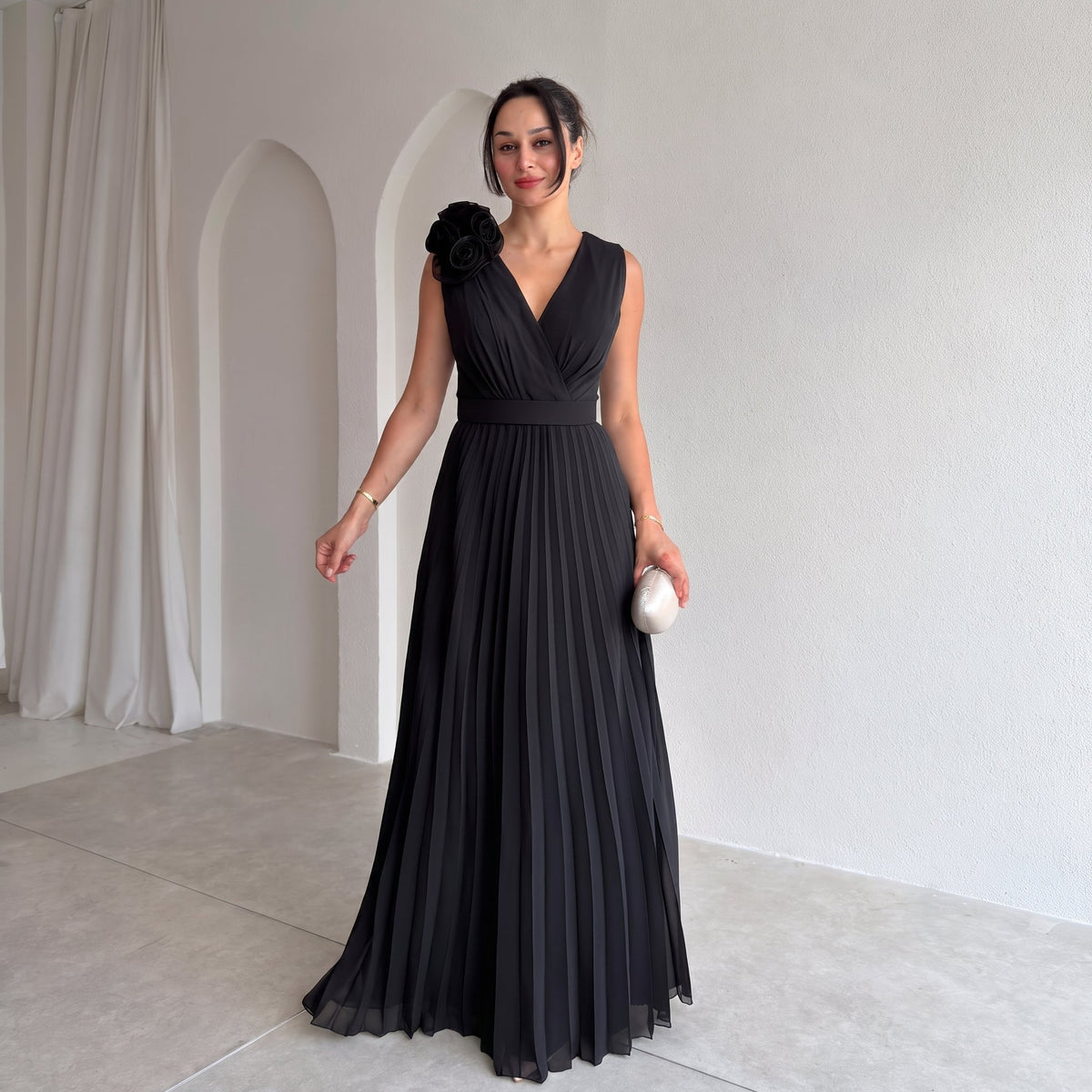 Women's Pleated Sleeveless Evening Gown
