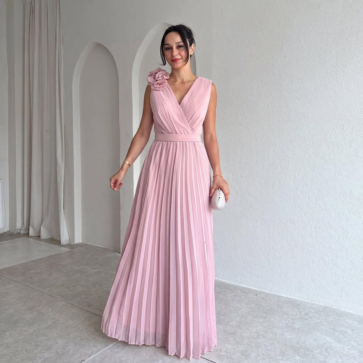 Women's Pleated Sleeveless Evening Gown