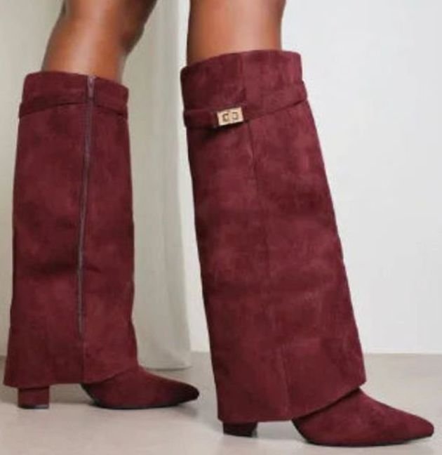 Bottes compensées pour femme en suédine, montantes jusqu’au genou, avec bride à boucle