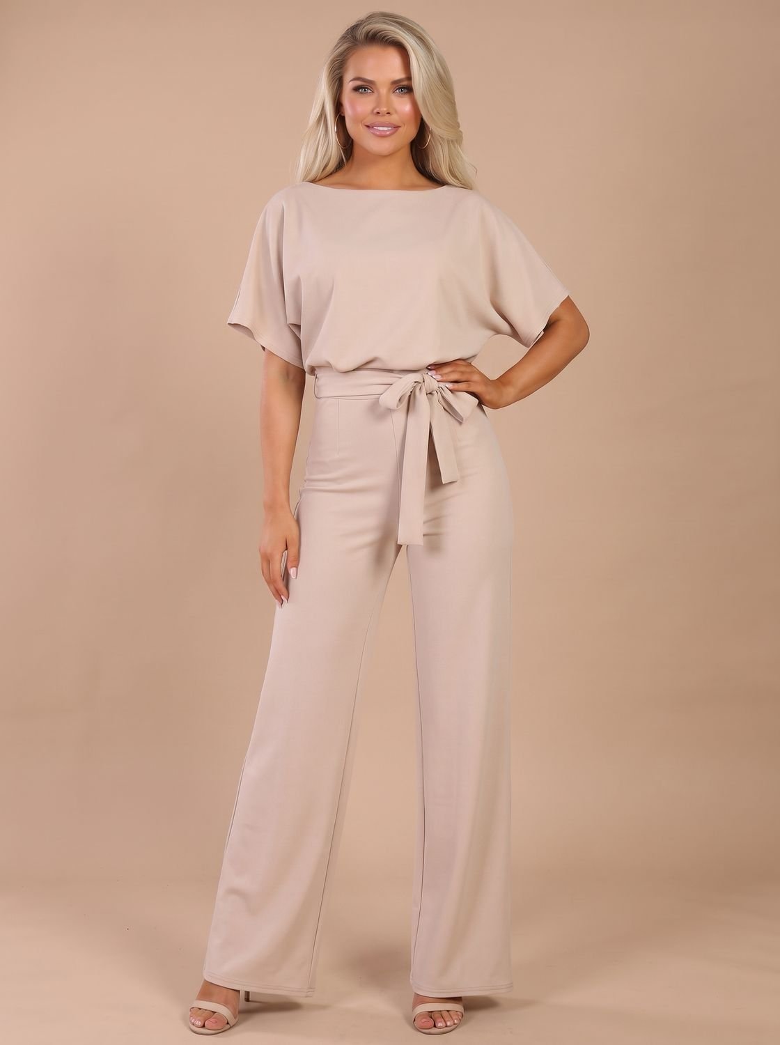 Combinaison courte à manches courtes pour femme, à jambes larges et ceinture à nouer