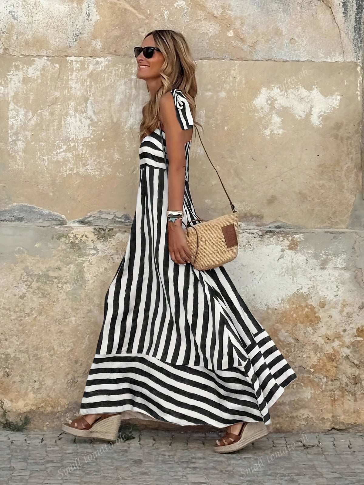 Robe longue à jupe ample et fines bretelles à nouer, à larges rayures, pour femme