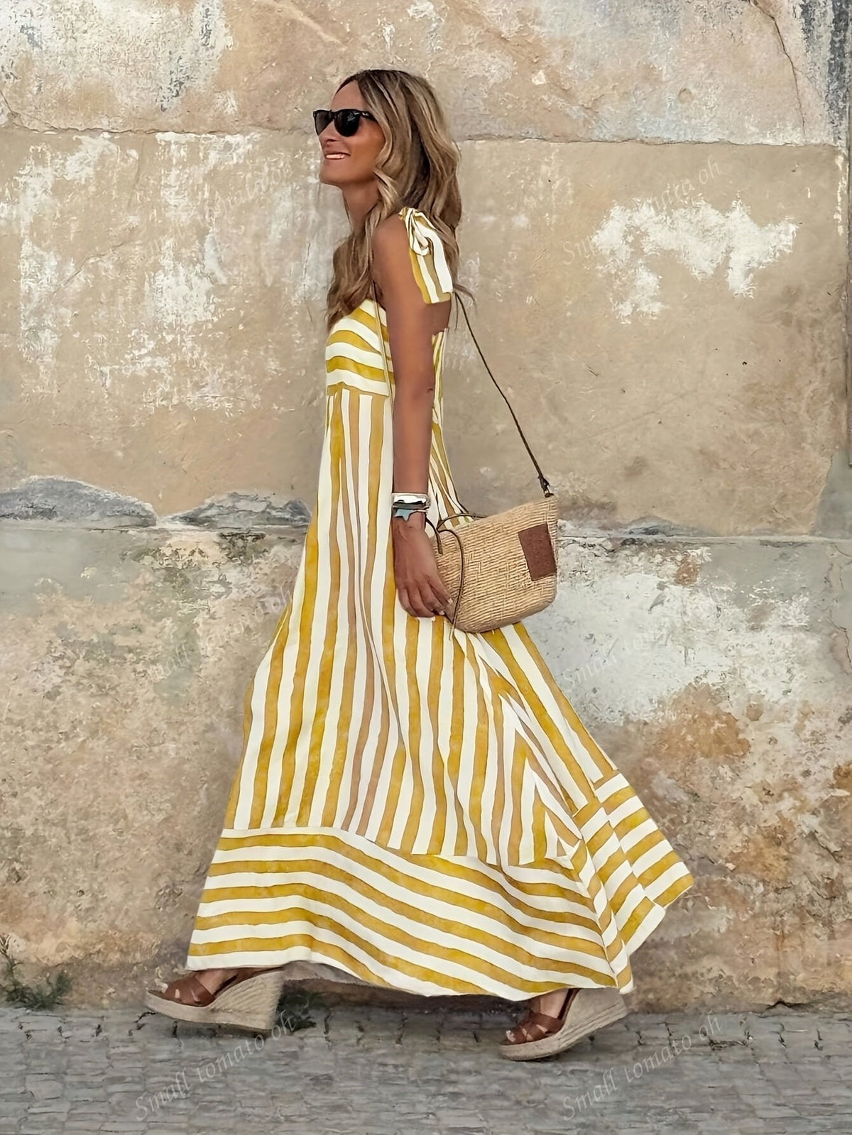 Robe longue à jupe ample et fines bretelles à nouer, à larges rayures, pour femme