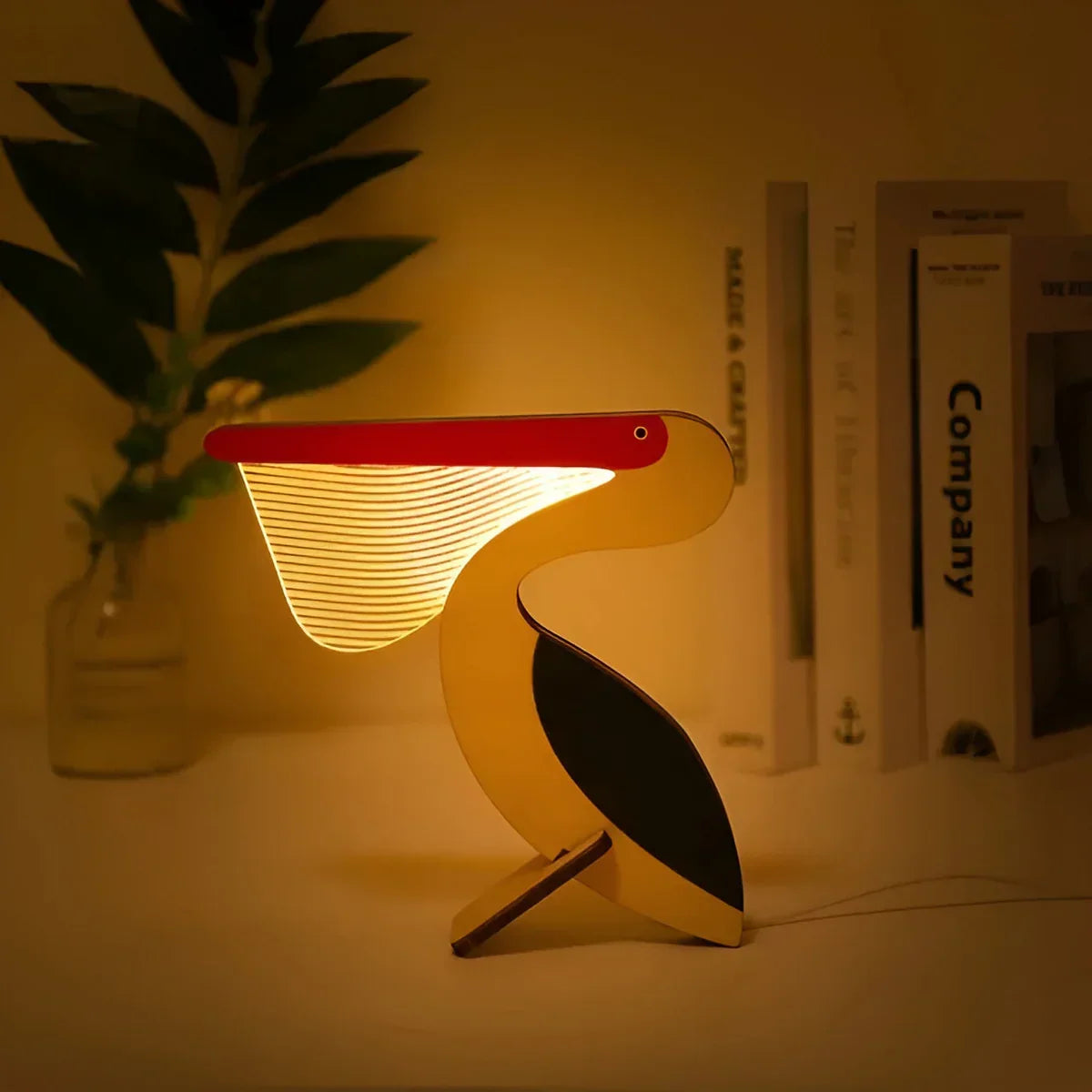 Lampe de table en bois en forme d’animal