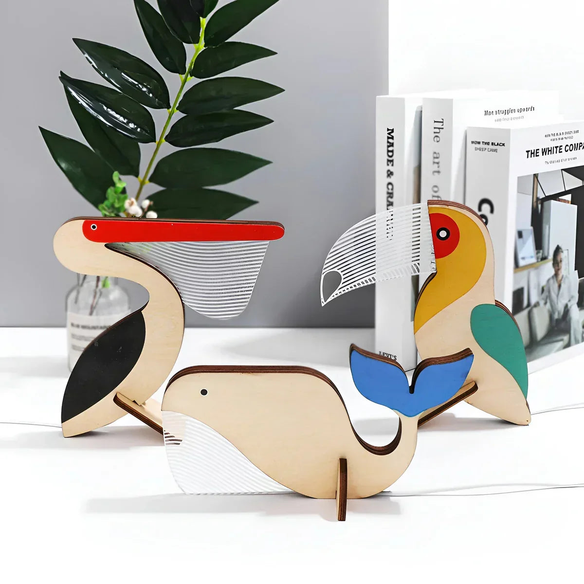 Lampe de table en bois en forme d’animal