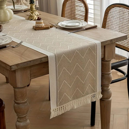 Chemin de table tissé à motif chevrons avec pompons - microfibre